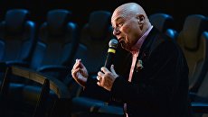 Телеведущий Владимир Познер. Архивное фото Телеведущий Владимир Познер. Архивное фото