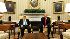 Премьер-министр Ирака Хейдар аль-Абади и президент США Дональд Трамп во время встречи в Вашингтоне. 20 марта 2017 года Премьер-министр Ирака Хейдар аль-Абади и президент США Дональд Трамп во время встречи в Вашингтоне. 20 марта 2017 года