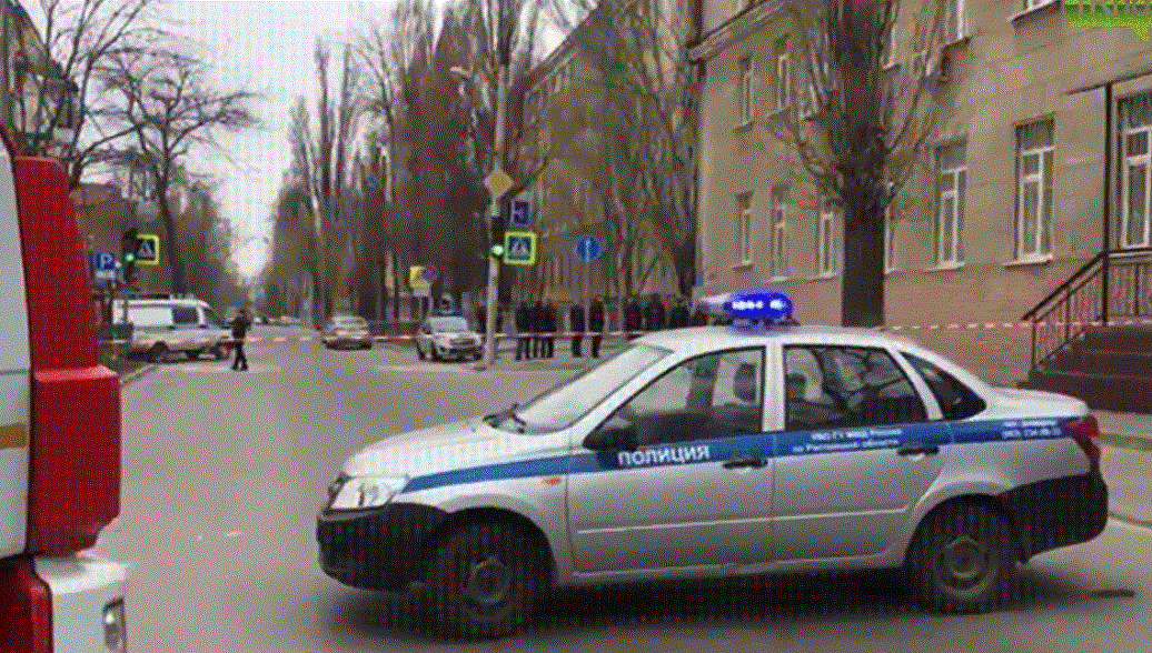 Тест драйв машин по снегу