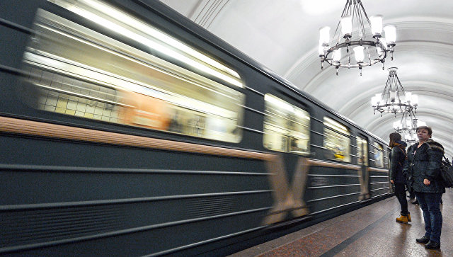 На «зеленой» линии метро произошел сбой На «зеленой» линии метро произошел сбой