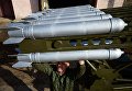 Мастер Максим Свекла демонстрирует законченную БМ-13 Катюша в поселке Большой Оеш Новосибирской области Мастер Максим Свекла демонстрирует законченную БМ-13 Катюша в поселке Большой Оеш Новосибирской области