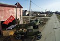 Мастер Максим Свекла демонстрирует законченную БМ-13 Катюша в поселке Большой Оеш Новосибирской области Мастер Максим Свекла демонстрирует законченную БМ-13 Катюша в поселке Большой Оеш Новосибирской области