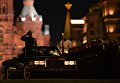 Автомобиль министра обороны РФ на репетиции парада Победы на Красной площади в Москве Автомобиль министра обороны РФ на репетиции парада Победы на Красной площади в Москве