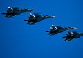 Истребители-бомбардировщики Су-34 на генеральной репетиции военного парада в Москве Истребители-бомбардировщики Су-34 на генеральной репетиции военного парада в Москве