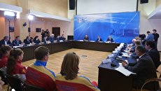 Дмитрий Медведев проводит совещание по подготовке спортивных сборных команд России в Новогорске. 12 мая 2017 Дмитрий Медведев проводит совещание по подготовке спортивных сборных команд России в Новогорске. 12 мая 2017