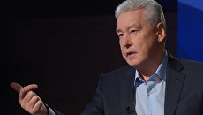 Мэр Москвы Сергей Собянин во время интервью генеральному директору МИА Россия сегодня Дмитрию Киселеву. 19 мая 2017 Мэр Москвы Сергей Собянин во время интервью генеральному директору МИА Россия сегодня Дмитрию Киселеву. 19 мая 2017