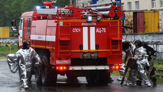 Во Владивостоке возник пожар в торговом комплексе 