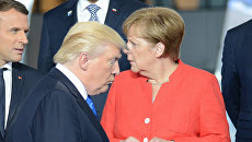 Эммануэль Макрон, Дональд Трамп и Ангела Меркель на рамках саммите НАТО в Брюсселе Эммануэль Макрон, Дональд Трамп и Ангела Меркель на рамках саммите НАТО в Брюсселе