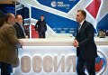 Заместитель председателя правительства РФ Игорь Шувалов у стенда МИА Россия сегодня накануне открытия Санкт-Петербургского международного экономического форума 2017. 31 мая 2017 Заместитель председателя правительства РФ Игорь Шувалов у стенда МИА Россия сегодня накануне открытия Санкт-Петербургского международного экономического форума 2017. 31 мая 2017