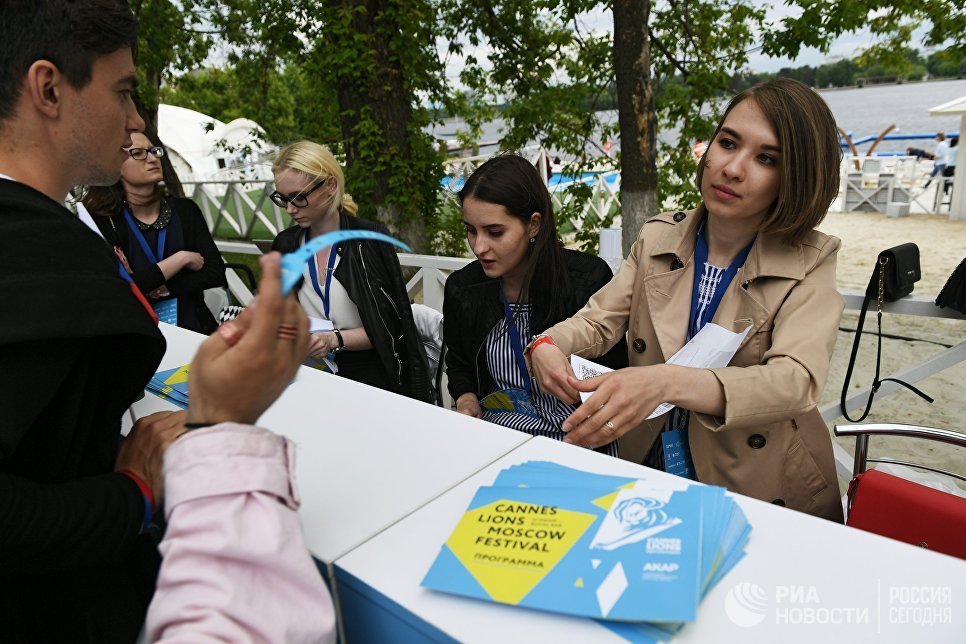Участники на фестивале-показе Каннские львы в Москве Участники на фестивале-показе Каннские львы в Москве