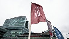 Флаги Чемпионата мира по футболу 2018 и Кубка конфедераций-2017 в Москве. Архивное фото Флаги Чемпионата мира по футболу 2018 и Кубка конфедераций-2017 в Москве. Архивное фото