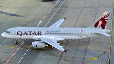 Самолет авиакомпании Qatar Airways. Архивное фото Самолет авиакомпании Qatar Airways. Архивное фото