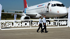 Самолет Sukhoi Superjet 100. Архивное фото Самолет Sukhoi Superjet 100. Архивное фото