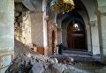 В Мечети Омейядов, разрушенной в результате боевых действий. Мечеть Омейядов являлась крупнейшей и старейшей мечетью Алеппо. Сирия, 04.01.2017 В Мечети Омейядов, разрушенной в результате боевых действий. Мечеть Омейядов являлась крупнейшей и старейшей мечетью Алеппо. Сирия, 04.01.2017