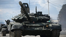 Основные боевые танки Т-90 А. Архивное фото Основные боевые танки Т-90 А. Архивное фото