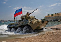 БТР 82А форсируют водную преграду во время генеральной репетиции парада кораблей ко Дню ВМФ в Севастополе БТР 82А форсируют водную преграду во время генеральной репетиции парада кораблей ко Дню ВМФ в Севастополе