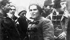 Нестор Махно со своим штабом Нестор Махно со своим штабом
