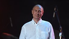 Президент РФ Владимир Путин во время посещения фестиваля Koktebel Jazz Party 2017 Президент РФ Владимир Путин во время посещения фестиваля Koktebel Jazz Party 2017