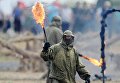 Военнослужащие во время показательных выступлений в рамках Международного военно-технического форума Южного округа Армия-2017 на полигоне Кадамовский в Ростовской области Военнослужащие во время показательных выступлений в рамках Международного военно-технического форума Южного округа Армия-2017 на полигоне Кадамовский в Ростовской области