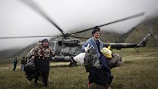Эвакуация местных жителей и туристов из района схода селя в Республике Кабардино-Балкария. 1 сентября 2017 Эвакуация местных жителей и туристов из района схода селя в Республике Кабардино-Балкария. 1 сентября 2017