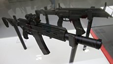 Автомат малогабаритный АМБ-17 на выставке в рамках международного военно-технического форума Армия-2017 Автомат малогабаритный АМБ-17 на выставке в рамках международного военно-технического форума Армия-2017