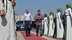 Секретарь Совета безопасности РФ Николай Патрушев и глава Чеченской Республики Рамзан Кадыров в Грозном. 12 сентября 2017 Секретарь Совета безопасности РФ Николай Патрушев и глава Чеченской Республики Рамзан Кадыров в Грозном. 12 сентября 2017