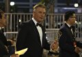Актер Алек Болдуин на церемонии награждения телевизионной премии Эмми-2017 в Лос-Анджелесе Актер Алек Болдуин на церемонии награждения телевизионной премии Эмми-2017 в Лос-Анджелесе