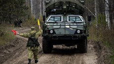 Машина дистанционного разминирования Листва Новосибирского ракетного соединения РВСН перед началом учений в Новосибирской области Машина дистанционного разминирования Листва Новосибирского ракетного соединения РВСН перед началом учений в Новосибирской области