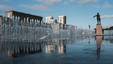 На Московской площади в Санкт-Петербурге. Архивное фото На Московской площади в Санкт-Петербурге. Архивное фото