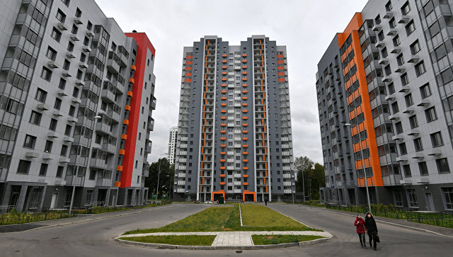 Многоэтажные жилые дома на Бескудниковском бульваре в Москве, предназначенные для переселения участников программы реновации