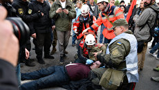 Акция протеста у здания Верховной рады Украины в Киеве Акция протеста у здания Верховной рады Украины в Киеве