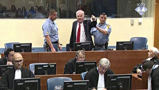 Генерал Ратко Младич во время вынесения приговора в Гаагском трибунале. Архивное фото Генерал Ратко Младич во время вынесения приговора в Гаагском трибунале. Архивное фото