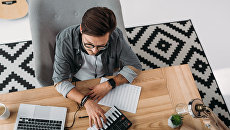 Композитор за работой Композитор за работой