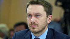 Вице-президент АО Управляющая компания Просвещение Алексей Шаповалов в ММПЦ МИА Россия сегодня на пресс-конференции, посвященной проведению олимпиады Я – профессионал. 7 декабря 2017 Вице-президент АО Управляющая компания Просвещение Алексей Шаповалов в ММПЦ МИА Россия сегодня на пресс-конференции, посвященной проведению олимпиады Я – профессионал. 7 декабря 2017