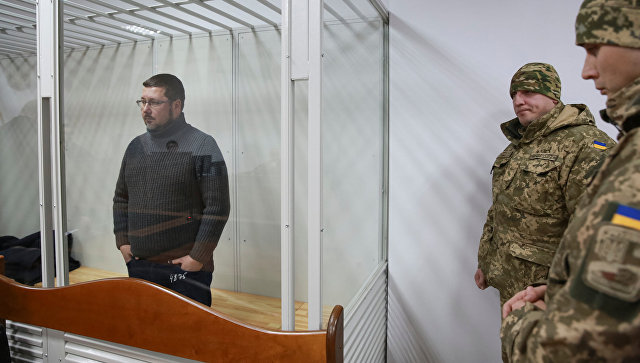 Кабмин сократил подозреваемого в госизмене Ежова с должности замруководителя протокола Гройсмана Кабмин сократил подозреваемого в госизмене Ежова с должности замруководителя протокола Гройсмана