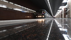 Поезд прибывает на станцию метро Ховрино. 31 декабря 2017 Поезд прибывает на станцию метро Ховрино. 31 декабря 2017