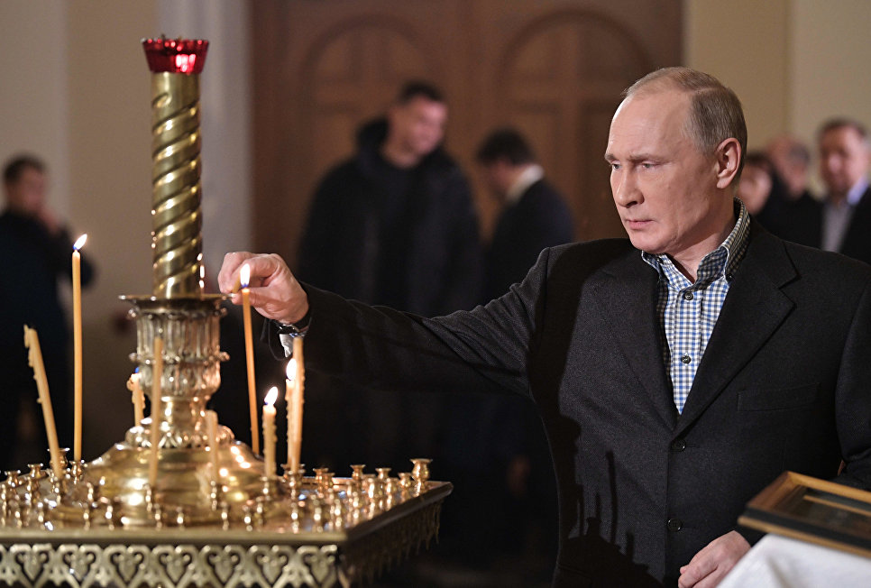 Президент России Владимир Путин посетил Рождественское богослужение Президент России Владимир Путин посетил Рождественское богослужение