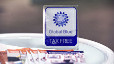 Оператор системы tax free компания Global Blue. Архивное фото Оператор системы tax free компания Global Blue. Архивное фото