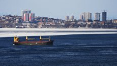 Пролив Босфор Восточный во Владивостоке. Архивное фото Пролив Босфор Восточный во Владивостоке. Архивное фото