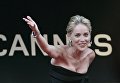 Актриса Шэрон Стоун во время 62-го Международного кинофестиваля в Каннах, на юге Франции. 20 мая 2009 года Актриса Шэрон Стоун во время 62-го Международного кинофестиваля в Каннах, на юге Франции. 20 мая 2009 года