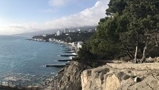 Вид на Южный берег Крыма. Архивное фото Вид на Южный берег Крыма. Архивное фото