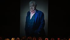 Церемония прощания с актером Олегом Табаковым в здании МХТ имени А.П.Чехова. 15 марта 2018 Церемония прощания с актером Олегом Табаковым в здании МХТ имени А.П.Чехова. 15 марта 2018