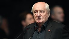 Марк Захаров на церемонии прощания с актером и режиссером Олегом Табаковым Марк Захаров на церемонии прощания с актером и режиссером Олегом Табаковым