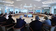 Президент РФ Владимир Путин во время встречи с работниками сферы здравоохранения в Санкт-Петербурге. 16 марта 2018 Президент РФ Владимир Путин во время встречи с работниками сферы здравоохранения в Санкт-Петербурге. 16 марта 2018