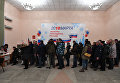 Избиратели в городе Байконур во время выборов президента РФ, Казахстан. 18 марта 2018 Избиратели в городе Байконур во время выборов президента РФ, Казахстан. 18 марта 2018
