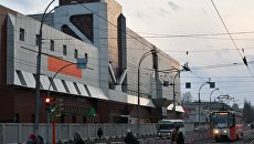 Здание торгово-развлекательного центра Зимняя вишня в Кемерово Здание торгово-развлекательного центра Зимняя вишня в Кемерово