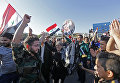 После нападения жители Дамаска вышли на акции в поддержку своего правительства и президента Башара Асада. После нападения жители Дамаска вышли на акции в поддержку своего правительства и президента Башара Асада.