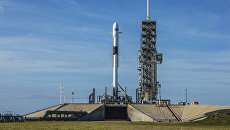 Ракета-носитель Falcon-9 компании SpaceX. Архивное фото Ракета-носитель Falcon-9 компании SpaceX. Архивное фото