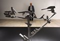 Посетитель на открытии выставки Вадим Космачёв. Дыхание скульптуры в Третьяковской галерее на Крымском валу Посетитель на открытии выставки Вадим Космачёв. Дыхание скульптуры в Третьяковской галерее на Крымском валу