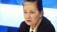Председатель Комитета Государственной Думы РФ по жилищной политике и ЖКХ Галина Хованская во время пресс-конференции в Международном мультимедийном пресс-центре МИА Россия сегодня. Председатель Комитета Государственной Думы РФ по жилищной политике и ЖКХ Галина Хованская во время пресс-конференции в Международном мультимедийном пресс-центре МИА Россия сегодня.